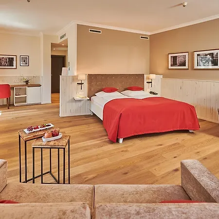 فندق Schloss An Der Eisenstrasse 4*