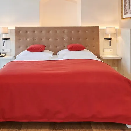 فندق Schloss An Der Eisenstrasse 4*