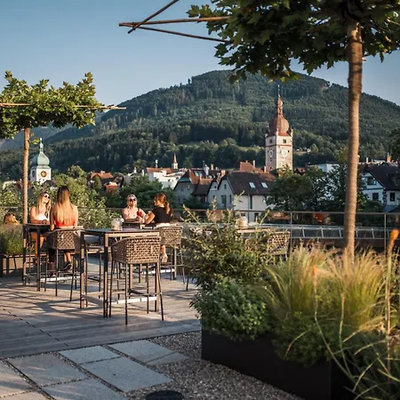 Schloss An Der Eisenstrasse Hotel