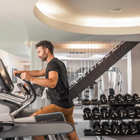 فندق Schloss An Der Eisenstrasse 4*