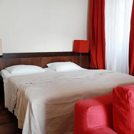 Hotel Schloss An Der Eisenstrasse