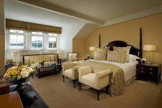 Schloss An Der Eisenstrasse 4* وایدهوفن آن در یبس