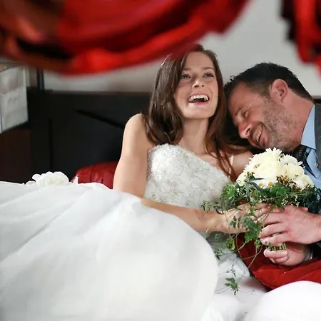 فندق Schloss An Der Eisenstrasse 4*