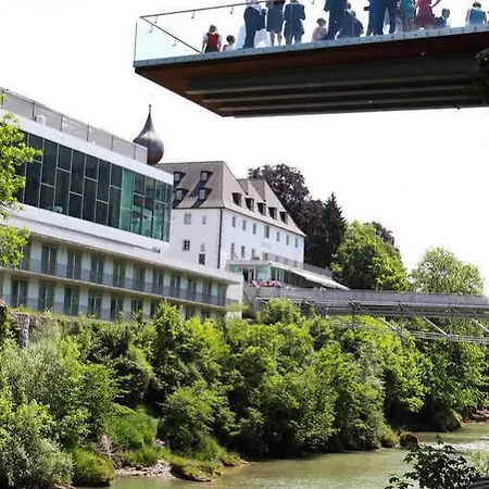 Schloss An Der Eisenstrasse فندق وایدهوفن آن در یبس