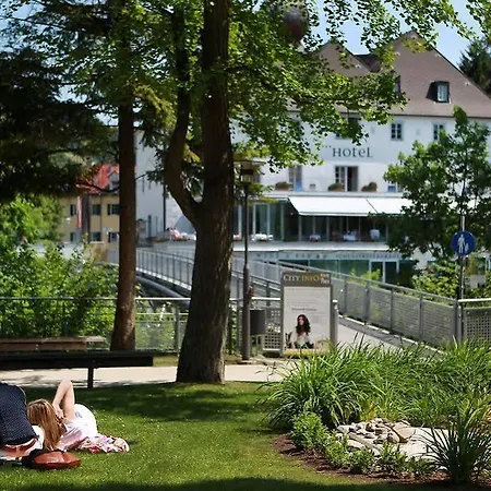 فندق Schloss An Der Eisenstrasse