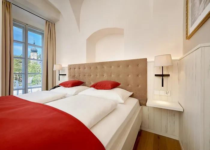 فندق Schloss An Der Eisenstrasse 4*