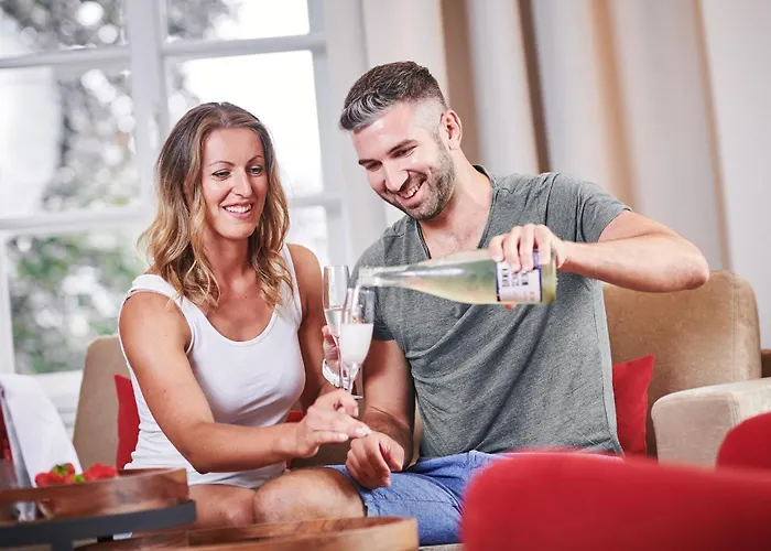 Schloss An Der Eisenstrasse 4*