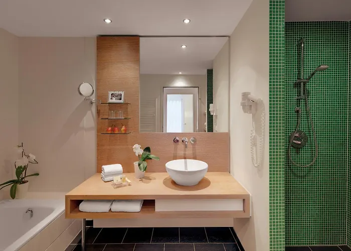 Schloss An Der Eisenstrasse 4*