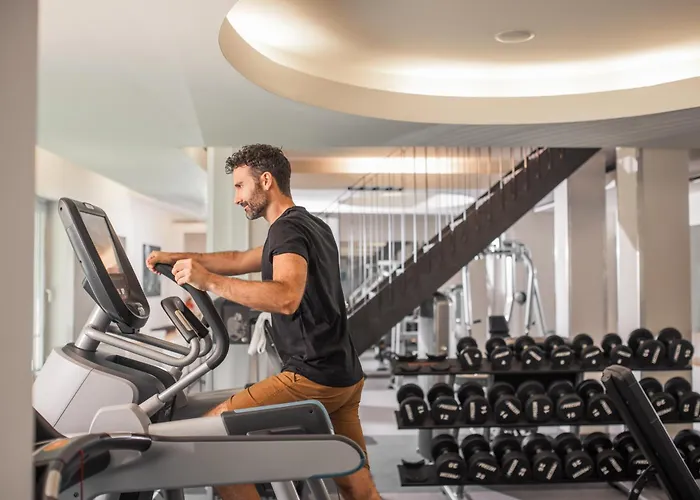 Hotel Schloss An Der Eisenstrasse 4*