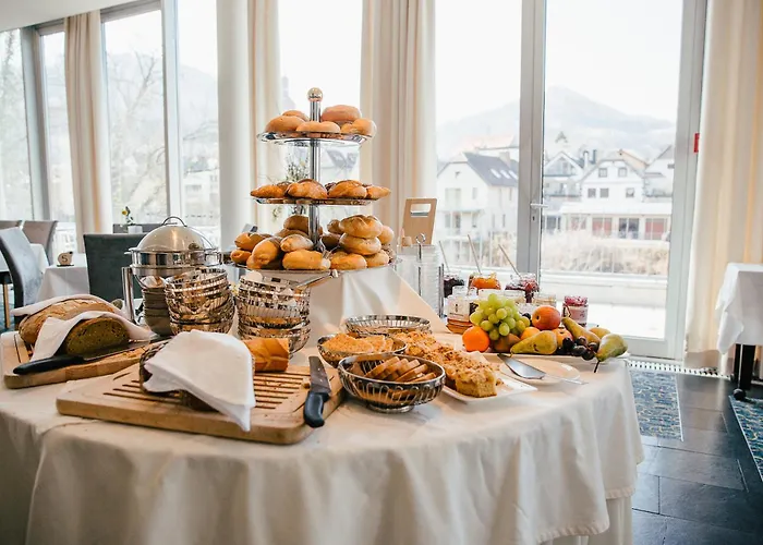 Schloss An Der Eisenstrasse 4*