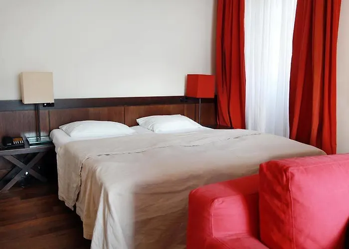 Hotel Schloss An Der Eisenstrasse