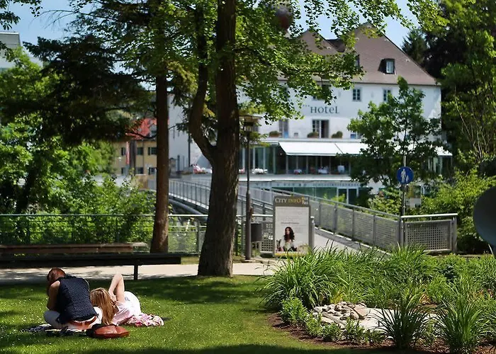 Hotel Schloss An Der Eisenstrasse
